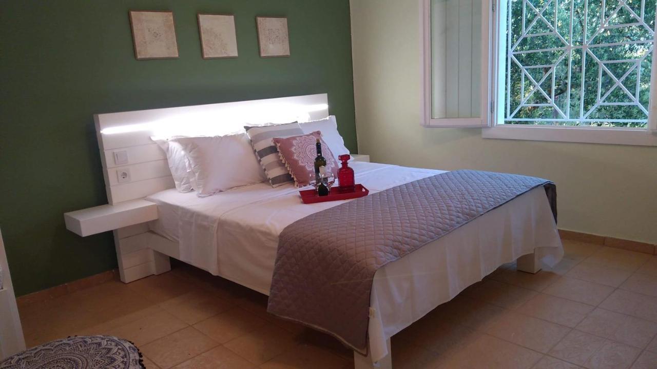 Olive Garden Guest House 키파리씨아 외부 사진